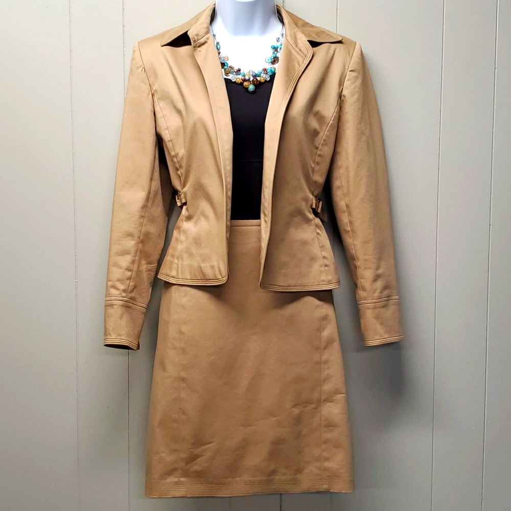 Liz Claiborne Tan 2 Piece Skirt Suit Size 10P